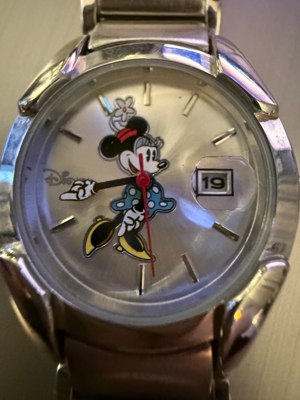 Vintage Disney Minnie Mouse Accutime Silver Tone Date Watch Japan Movt Untested